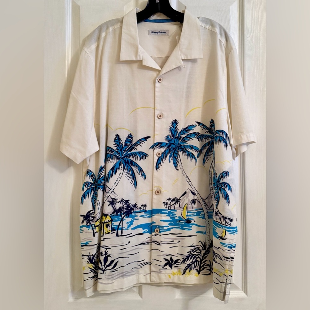 NWT Tommy Bahama Cream Hawaiian Shirt with Blue and Yellow Palm Print, XL